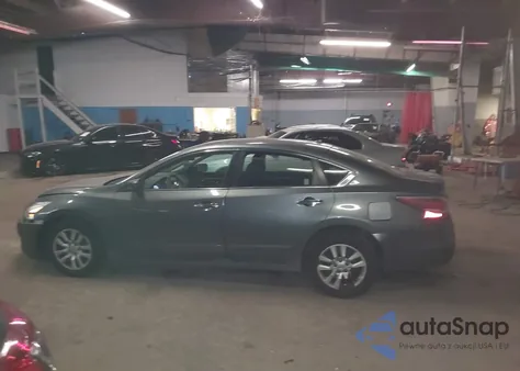 2014 Nissan Altima 2.5 S from USA, damaged, VIN 1N4AL3AP3EC429783